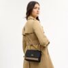 Klare crossbody-tasker i Signature Canvas