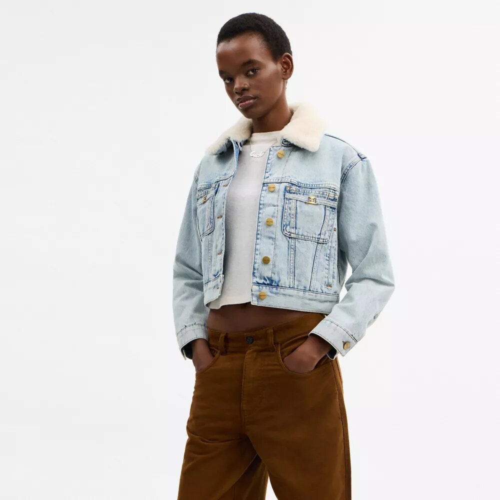 Kort Heritage C-denim-truckerjakke i økologisk bomuld med shearling-krave