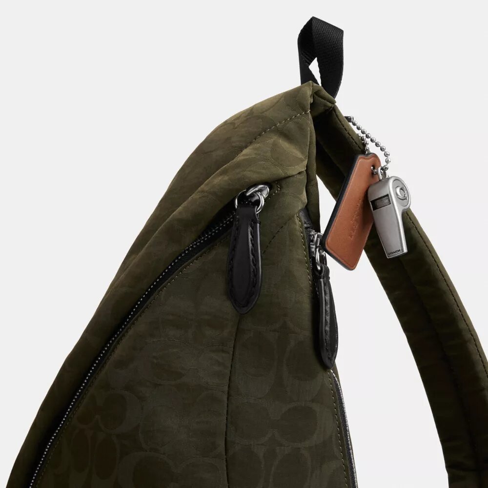 Lachlan Sling i vores karakteristiske Nylon