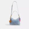 Laurel skuldertaske i Loved Denim med vedhæng