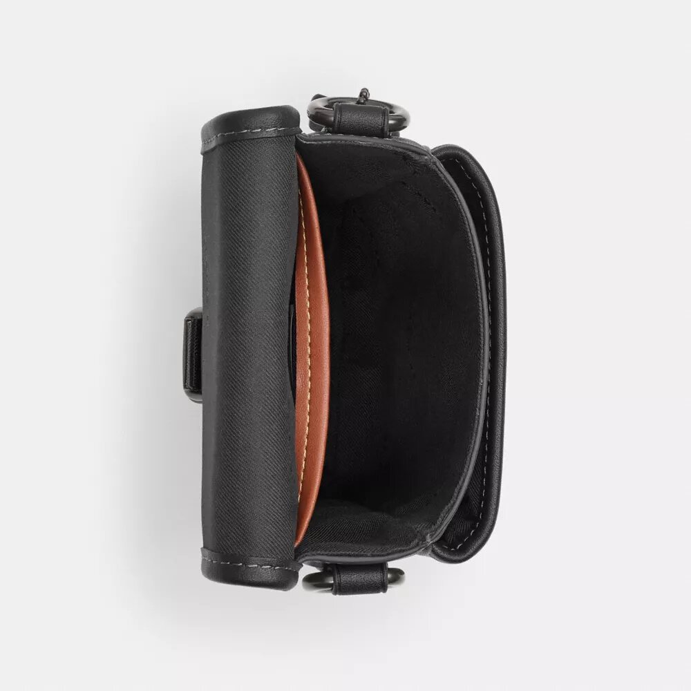 League Phone Crossbody-tasker