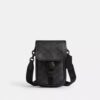 League-telefon-crossbody-taske i Signature Canvas