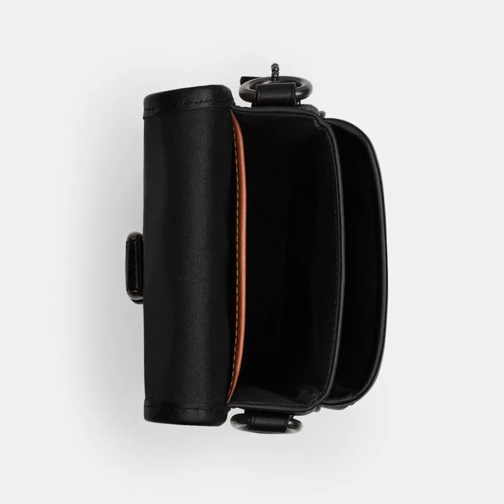 League-telefon-crossbody-taske i Signature Canvas