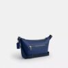 Lille Finn-crossbody-taske med punge