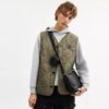 Lille Finn-crossbody-taske med punge i Signature Canvas