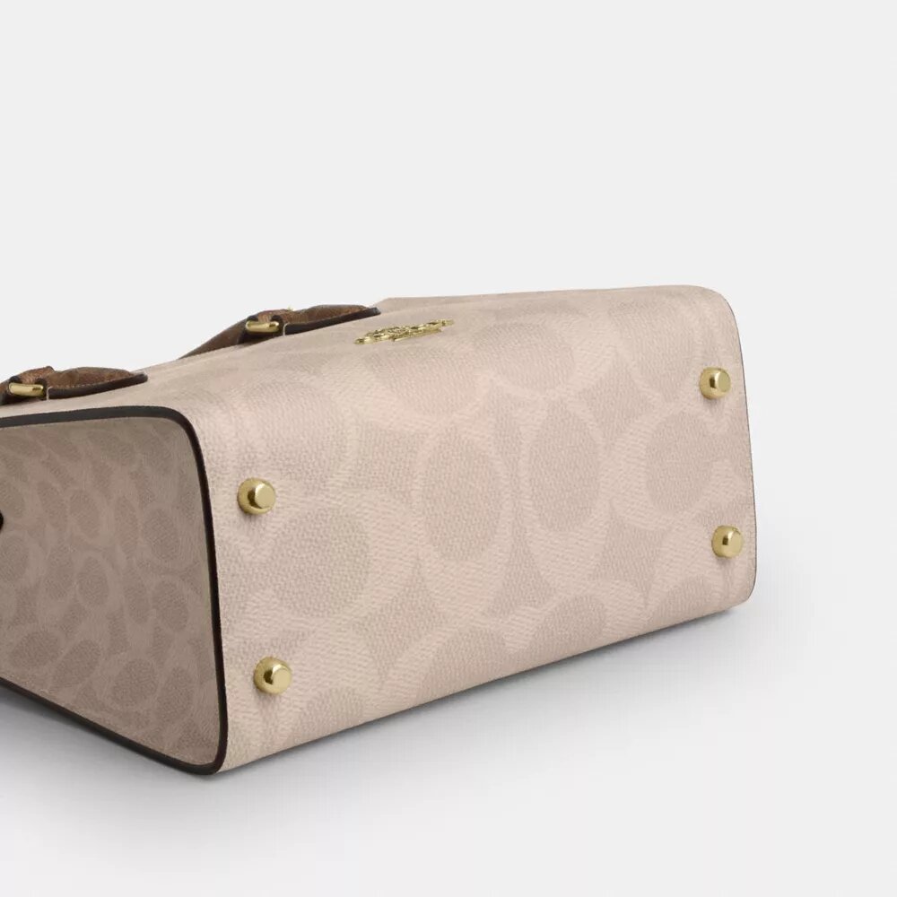 Maggie lille tote-taske i blokmønstret Signature Canvas