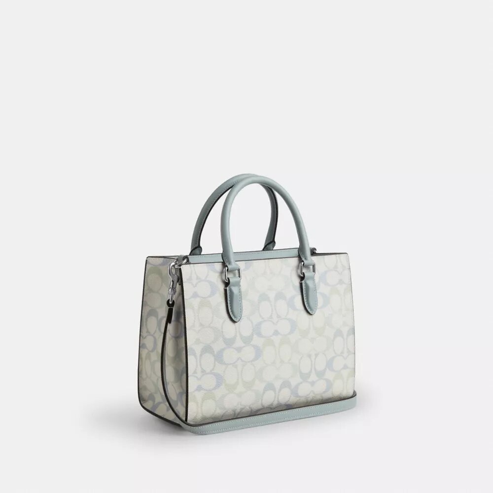 Maggie lille tote-tasker i Signature Canvas