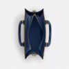 Maggie lille tote-tasker i Signature Canvas