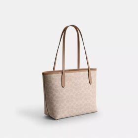 Mellemstor City-tote i Signature Canvas