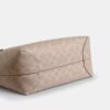 Mellemstor City-tote i Signature Canvas