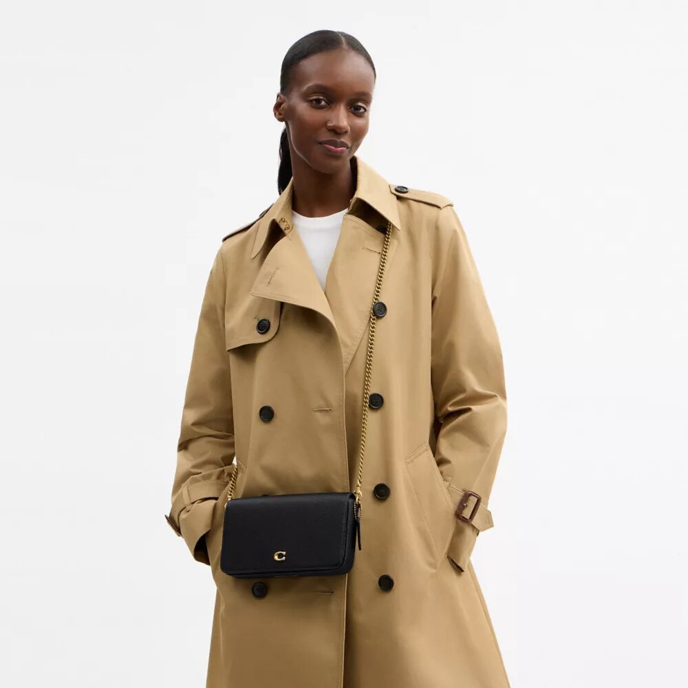Mila crossbody-taske med Signature Canvas