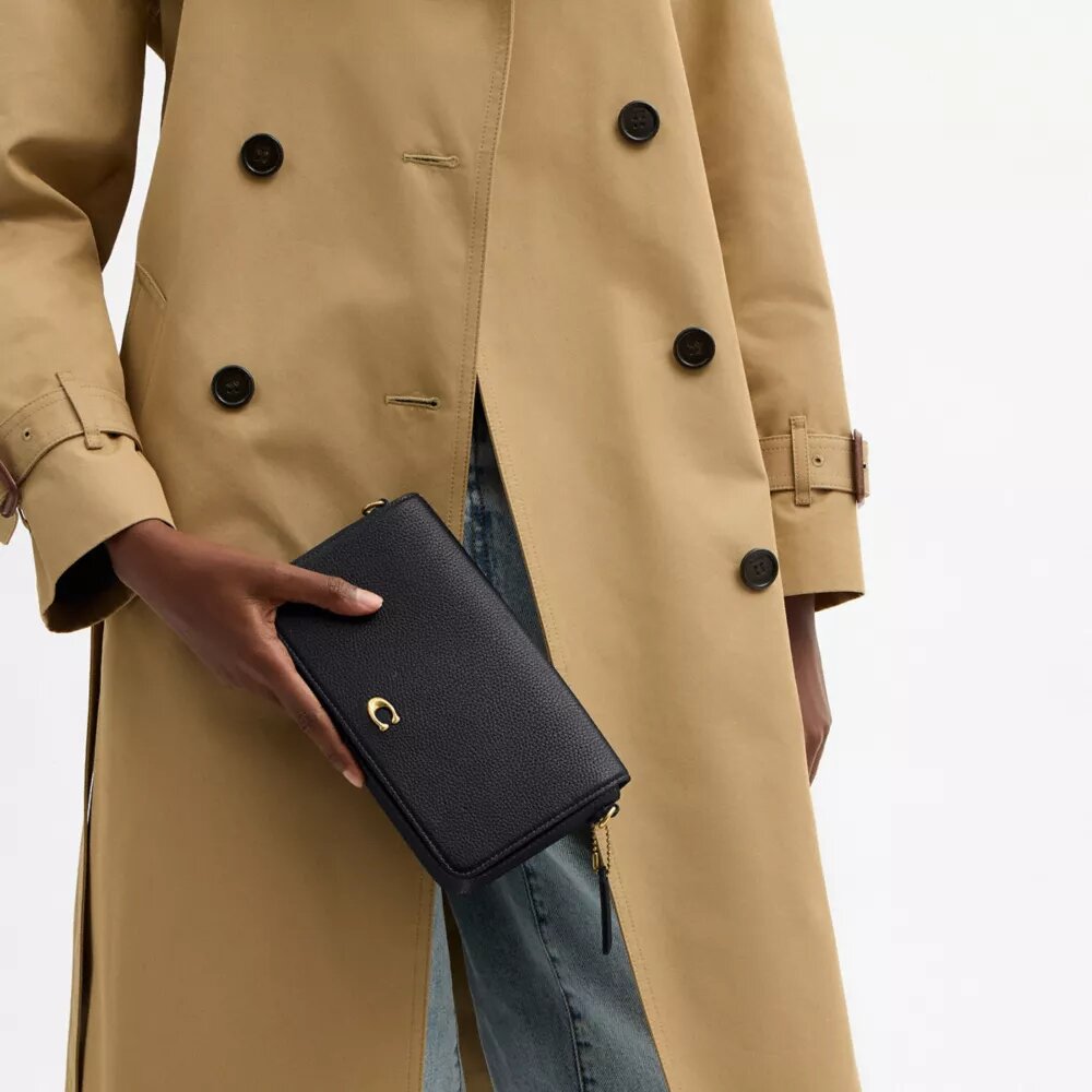Mila crossbody-taske med Signature Canvas
