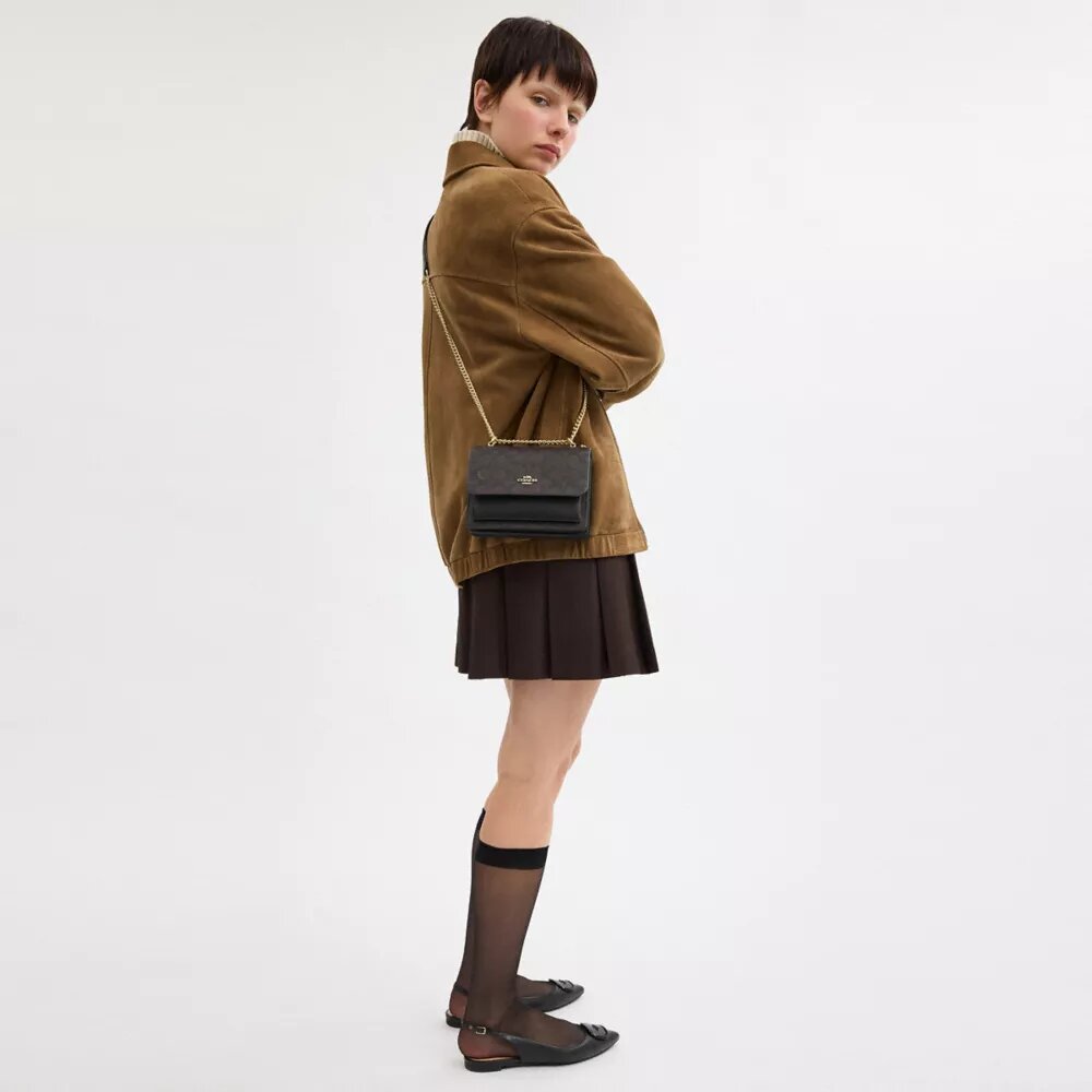Mini Klare crossbody-tasker i Signature Canvas