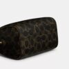 Mini Rowan Crossbody-taske i "Loved" Signature Canvas med Vedhæng