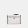 Mini Skinny ID-etui i Signature Canvas