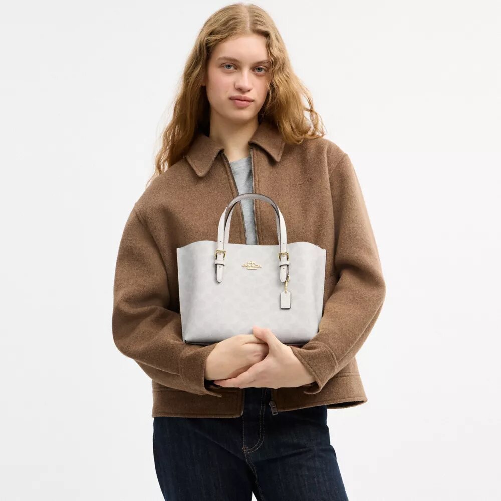 Mollie-tote 25 i Signature Canvas