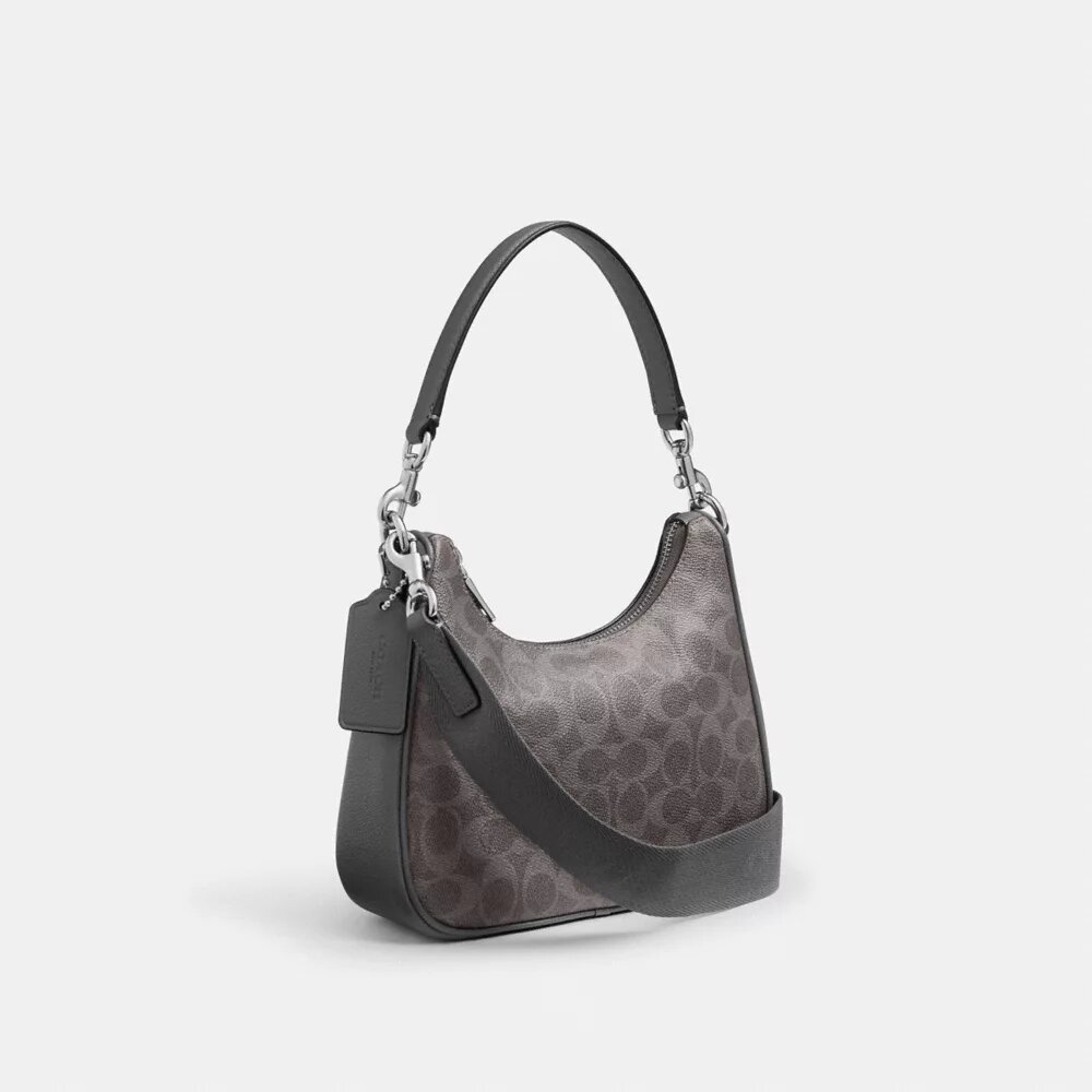 Nolan Hobo-taske i Signature Canvas