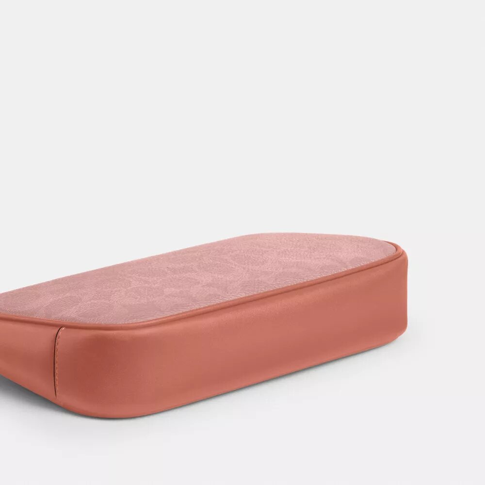 Plaza-taske i Signature Canvas