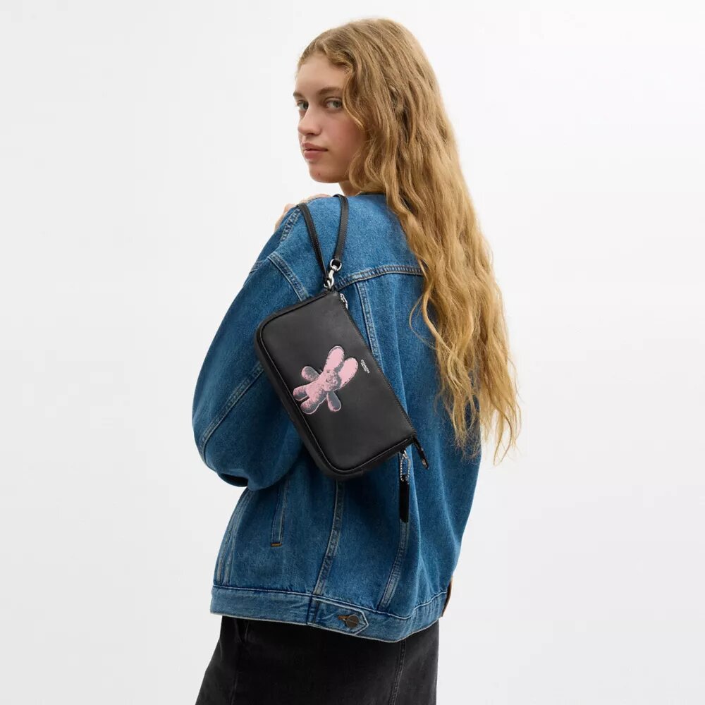 Plaza-taske med blødt grafisk motiv