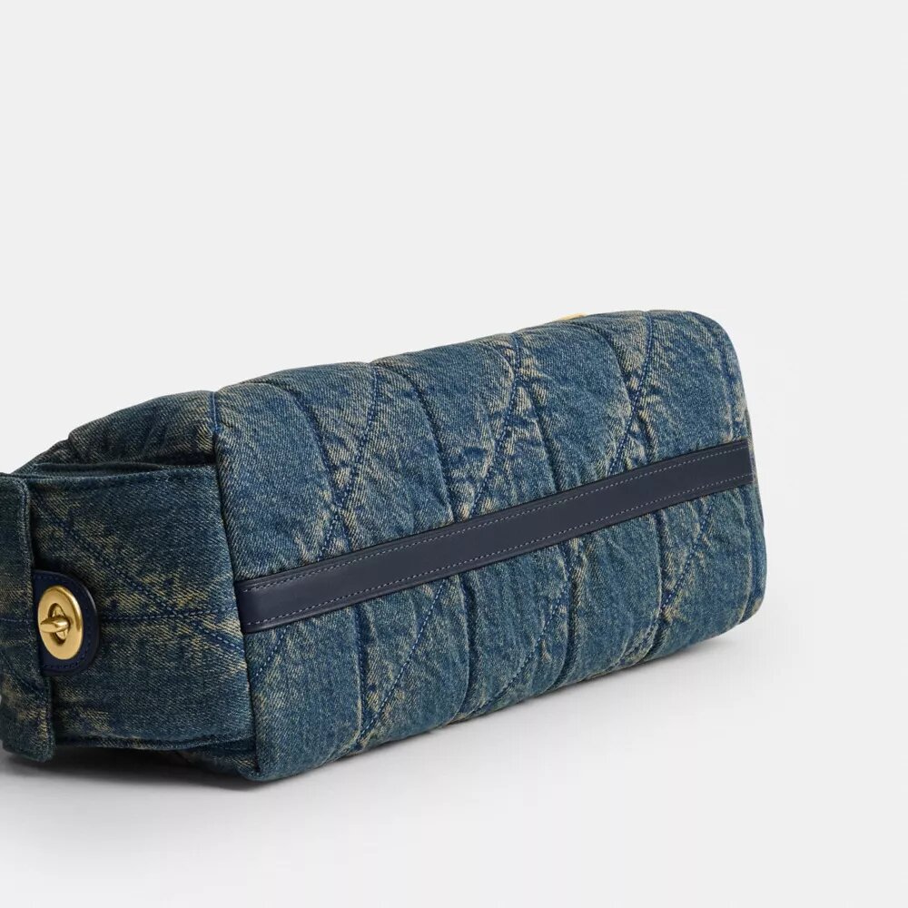 Pocket Juliet-taske 30 i regenerativ bomuldsdenim med quiltning