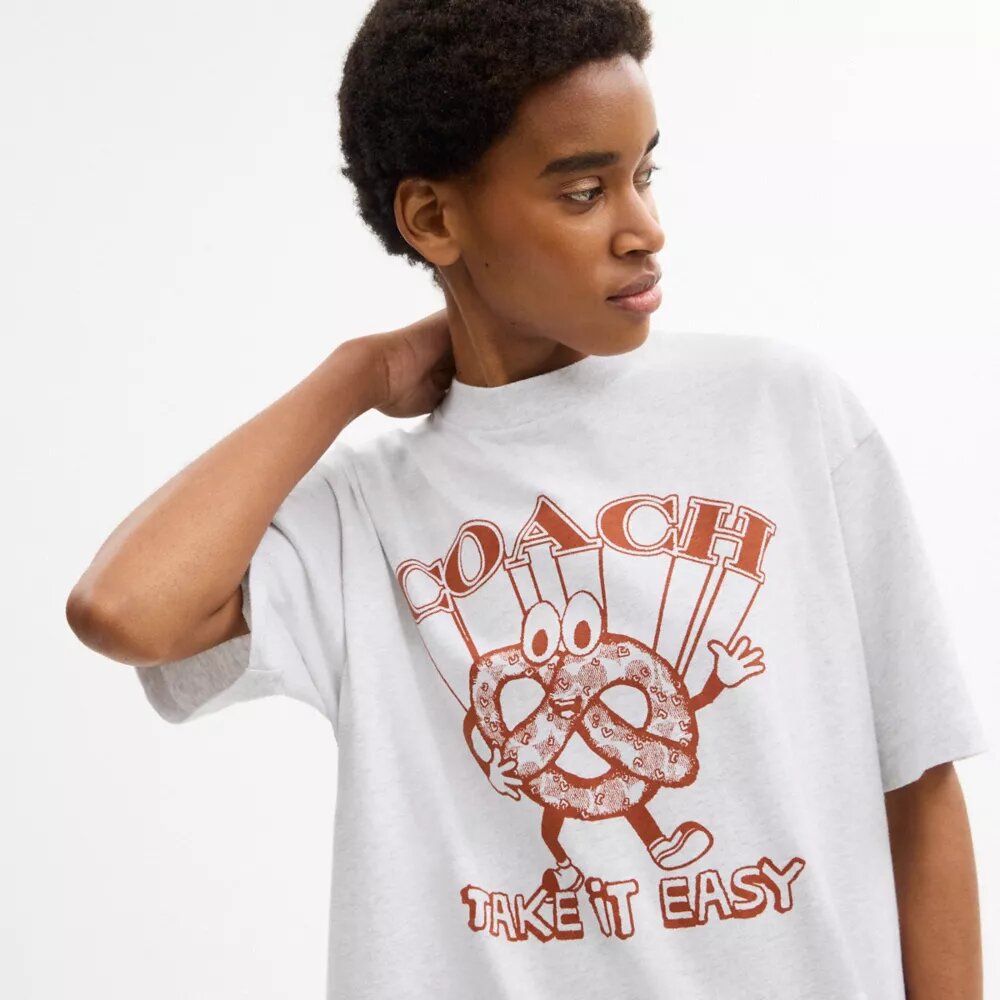 Pretzel T-shirt i løstsiddende pasform af økologisk bomuld