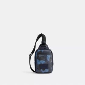 Racer-skuldertaske i Signature Camo-print
