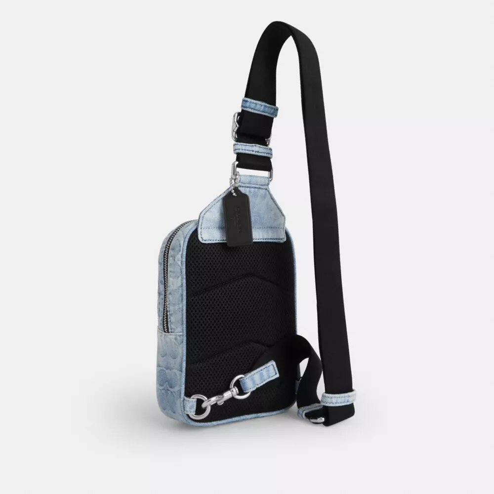 Racer Sling Pack i Loved Signature-denim