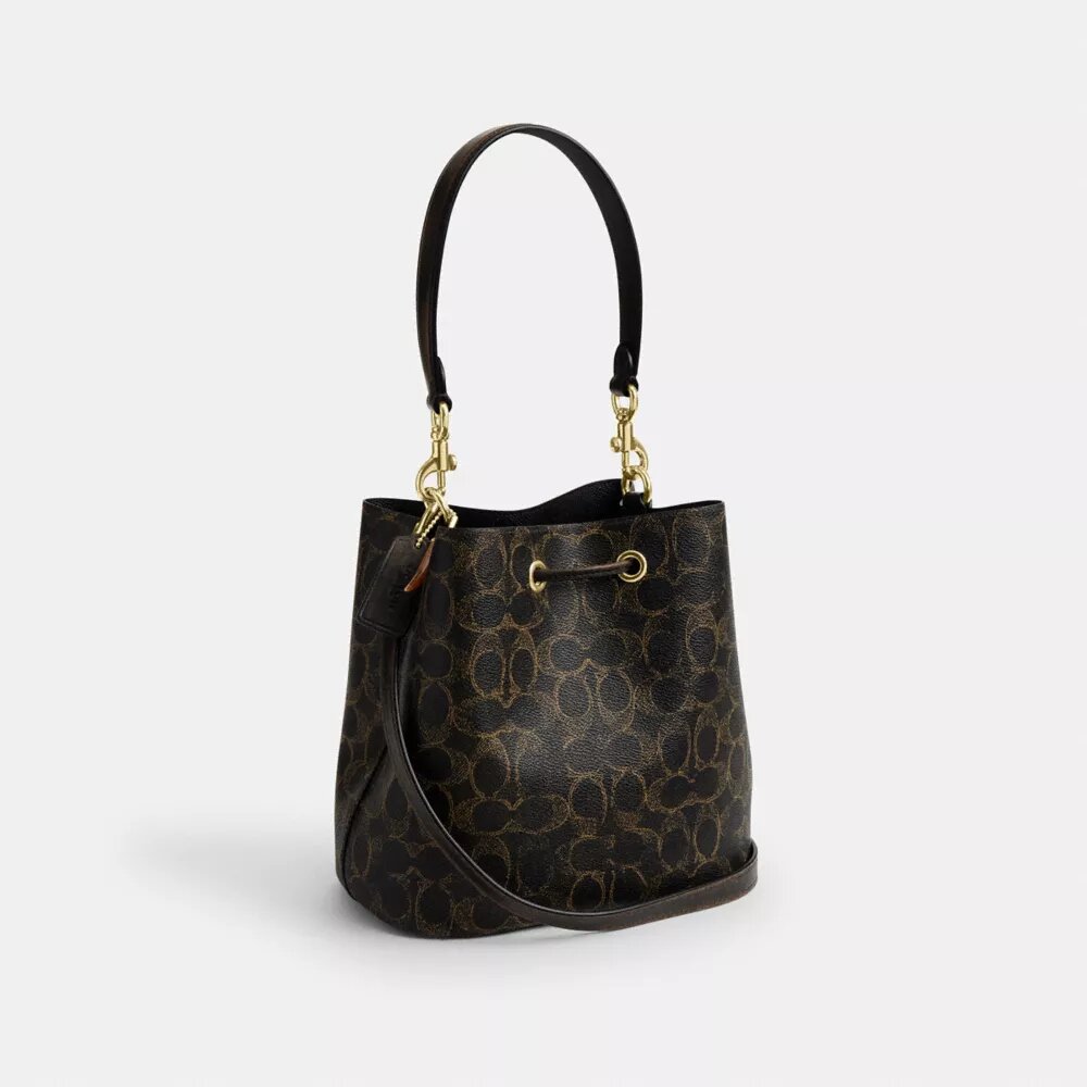 Rowan-bucketbag i Loved Signature Canvas med Vedhæng
