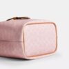 Rowan-bucketbag i Signature Canvas med Vedhæng