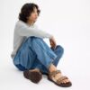 Sandaler med dobbelt rem i signaturdesign