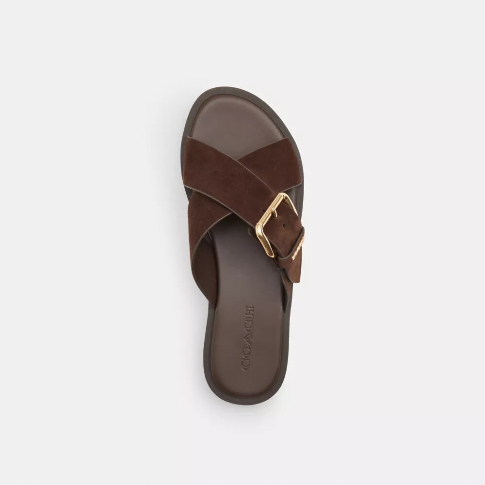 Sandaler med spænde, der krydses