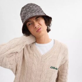 Signatur-jacquard-buckethat