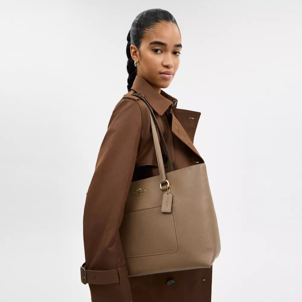 Station-tote-tasker