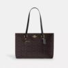 Station Tote-tasker i Signature Canvas