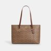 Station Tote-tasker i Signature Canvas