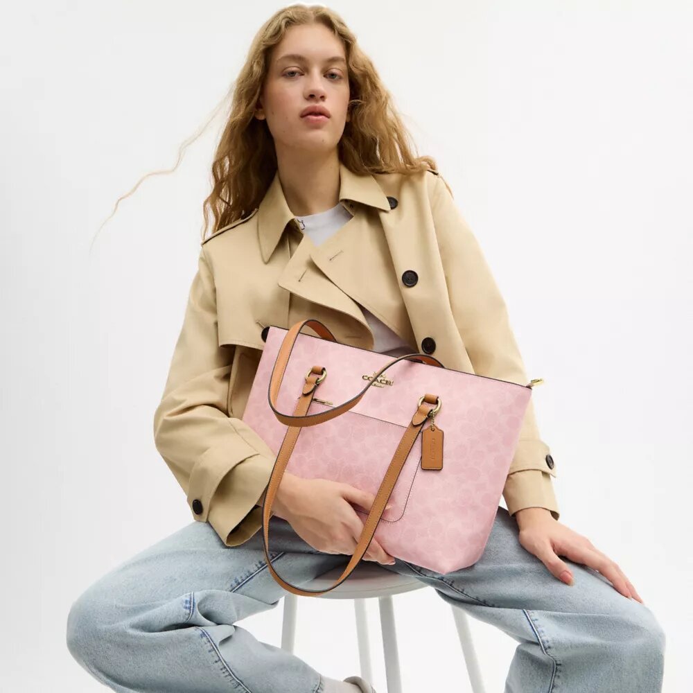 Station Tote-tasker i Signature Canvas