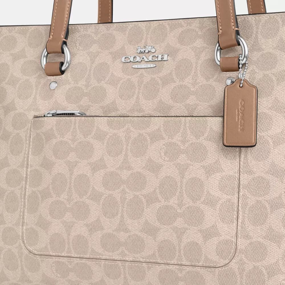 Station Tote-tasker i Signature Canvas