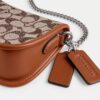 Swinger-tasker 20 med kæde i Crystal Signature Jacquard