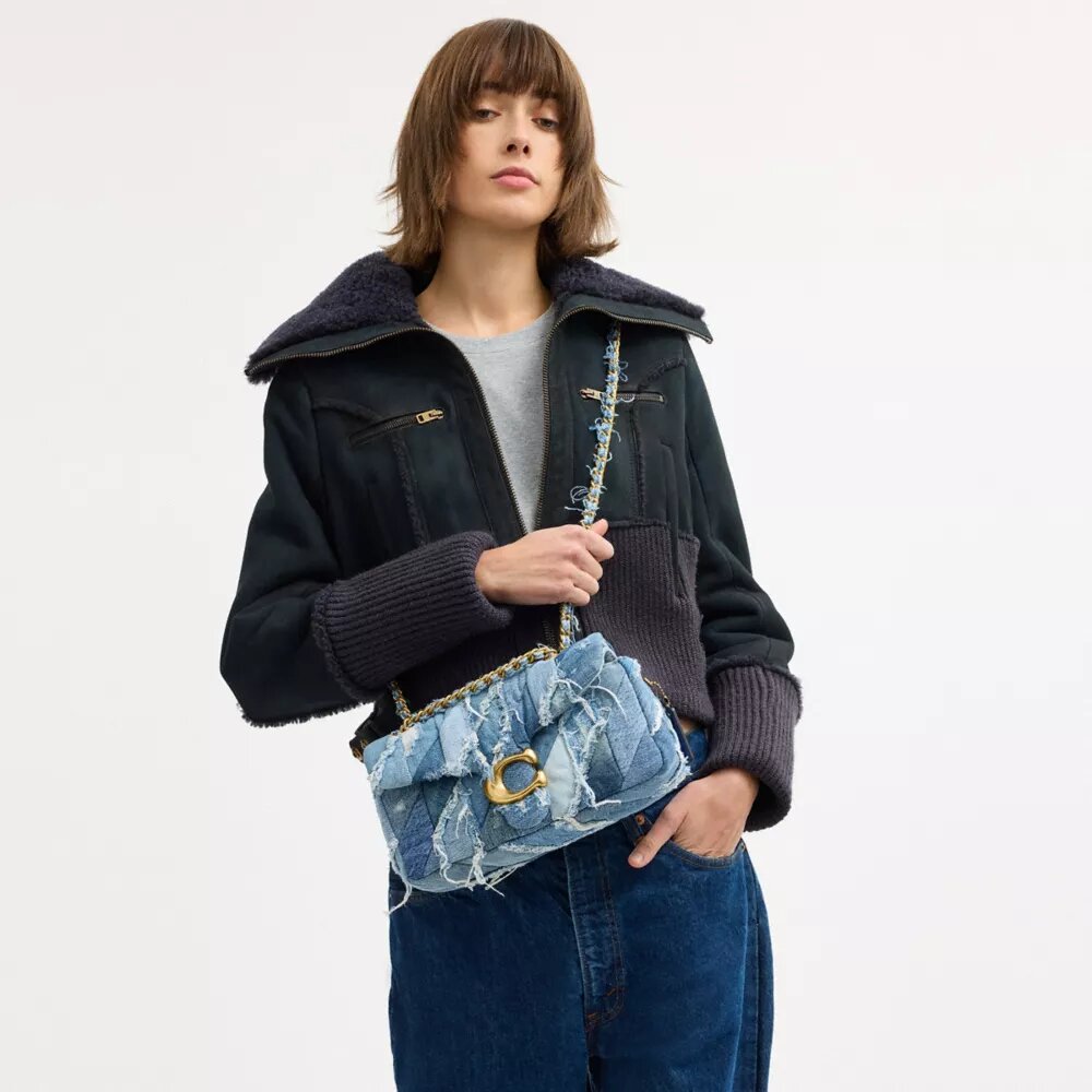 Tabby skuldertaske 26 med quiltning i genbrugt denim-patchwork