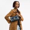 Tabby skuldertaske i 26 i regenerativ bomuldsdenim