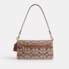 Tabby skuldertasker 26 i Crystal Signature Jacquard
