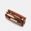 Tabby skuldertasker 26 i Signature Canvas