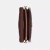 Tabby skuldertasker 26 i Signature Canvas