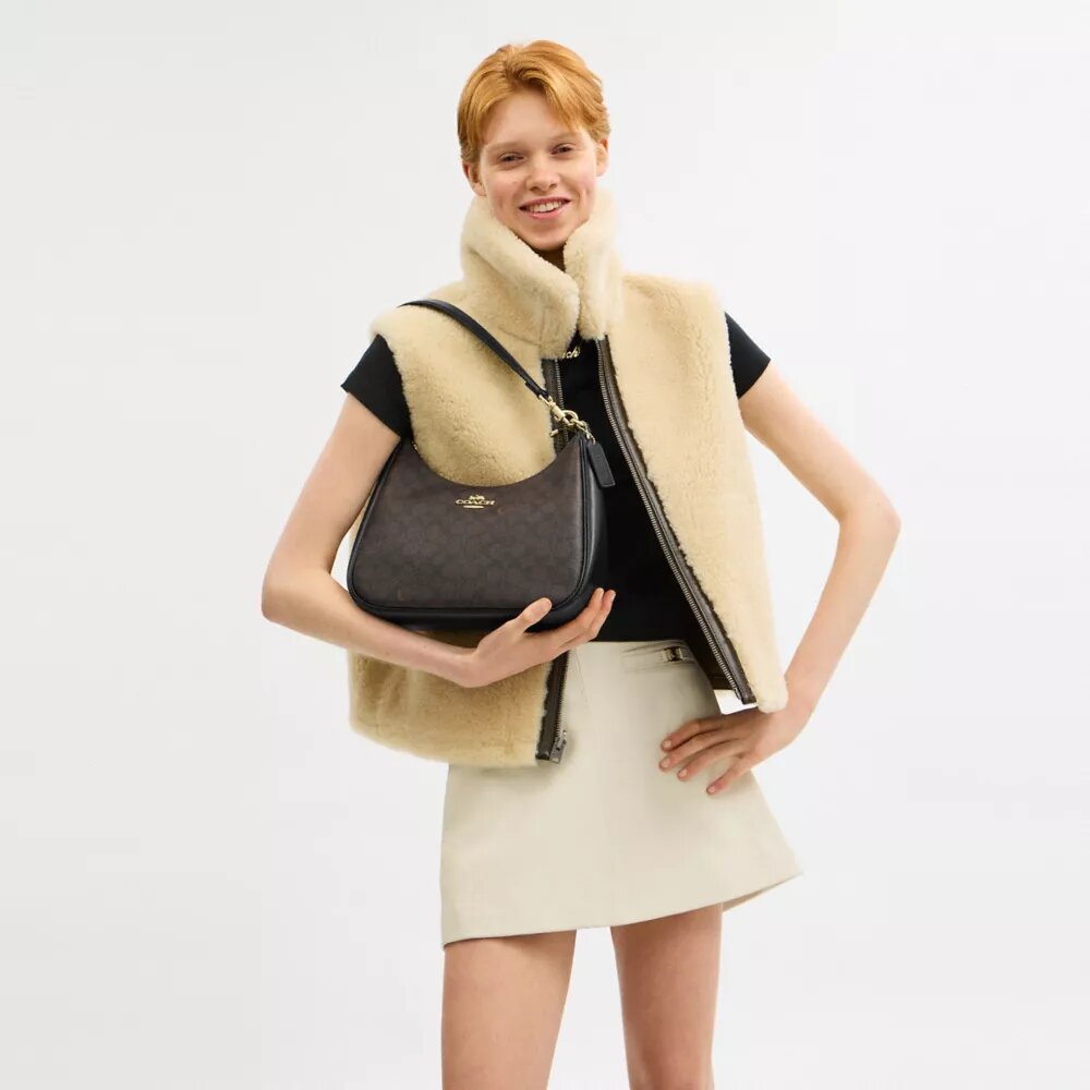 Teri Hobo-taske i Signature Canvas