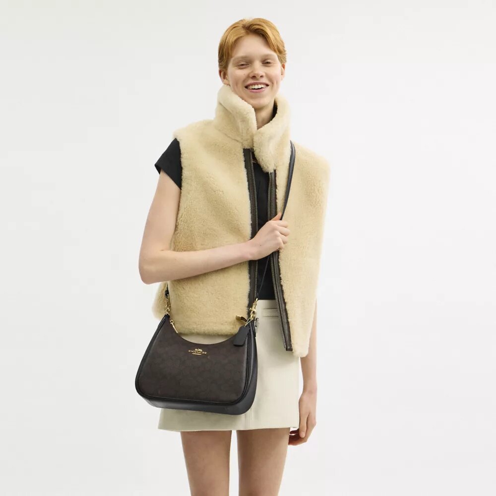 Teri Hobo-taske i Signature Canvas