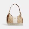 Teri Hobo-taske i Signature Canvas med striber