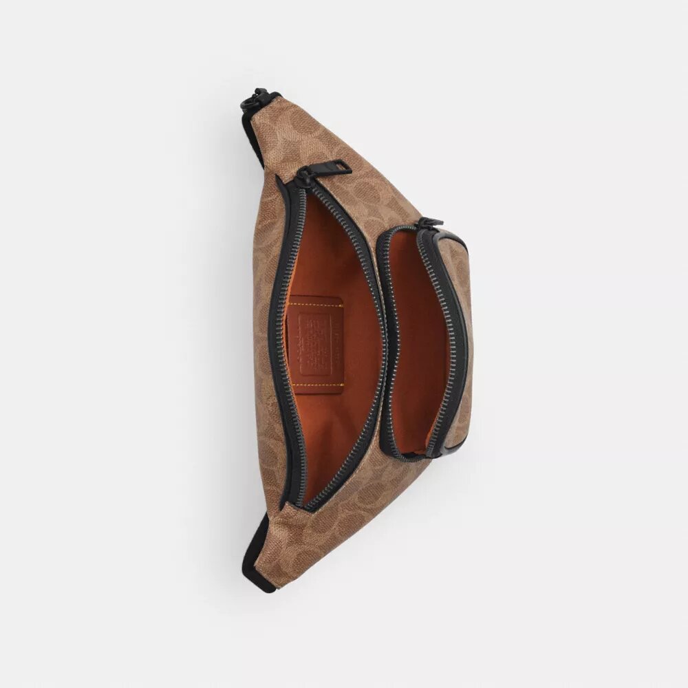Travis bæltetaske 30 i Signature Canvas