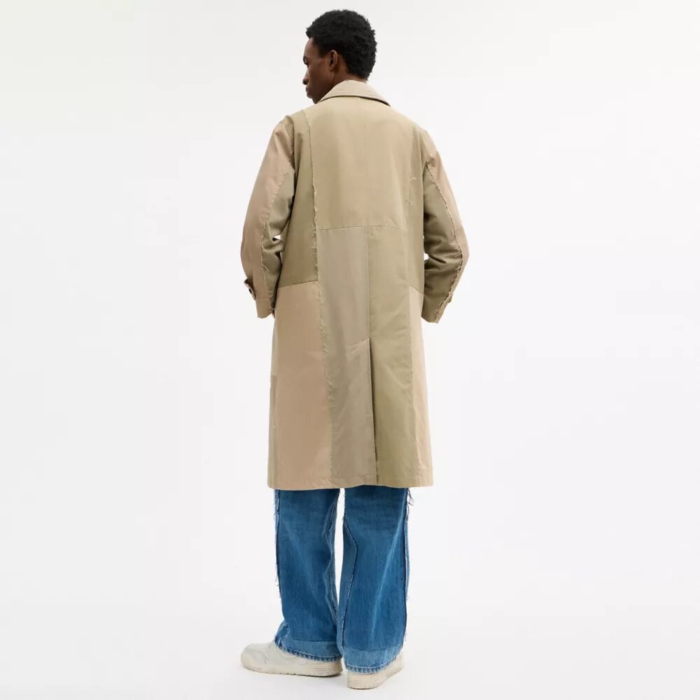 Trenchcoat af genbrugt bomuld