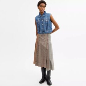 Veste i krympet denim i arbejdstøjstil
